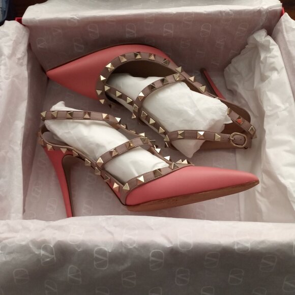 VALENTINO GARAVANI ROCKSTUD MATTE PINK NUDE W/BOX CAGE PUMPS EUR 38 US 7.5 - Picture 10 of 12